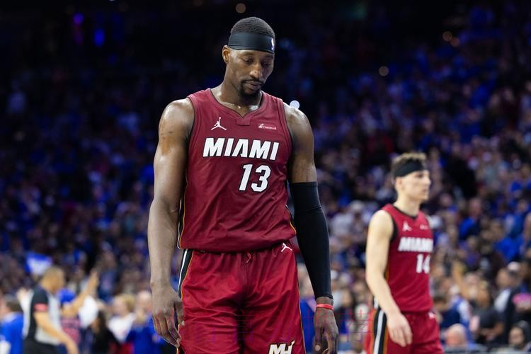 阿德巴约：我能走出进攻端的低迷要感谢卡隆-巴特勒