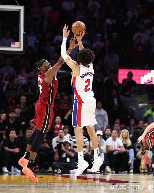 坎宁安上半场7中1,三分2中0得到8分1篮板7助攻1抢断1盖帽 坎宁安上半场7中1,三分2中0得到8分1篮板7助攻1抢断1盖帽